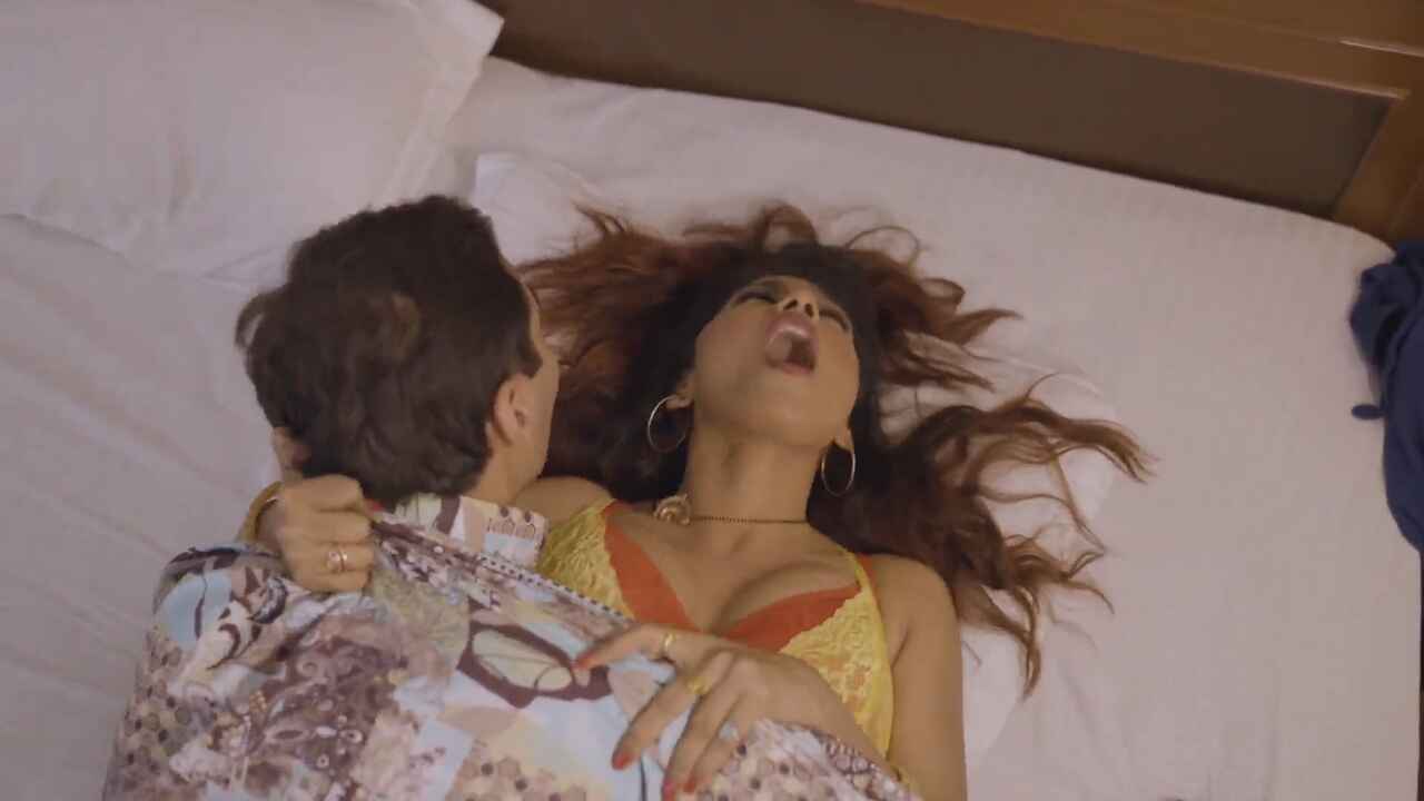 Woow Originals Biwi Ho to Aisi 2 Ep 2 Porn Web Series