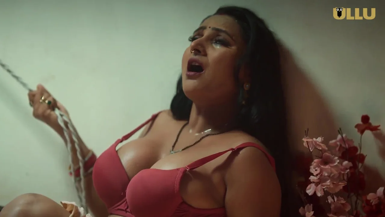 Ullu Original Meri Mummy Ki Dost Episode 1 Hindi Porn Web Series