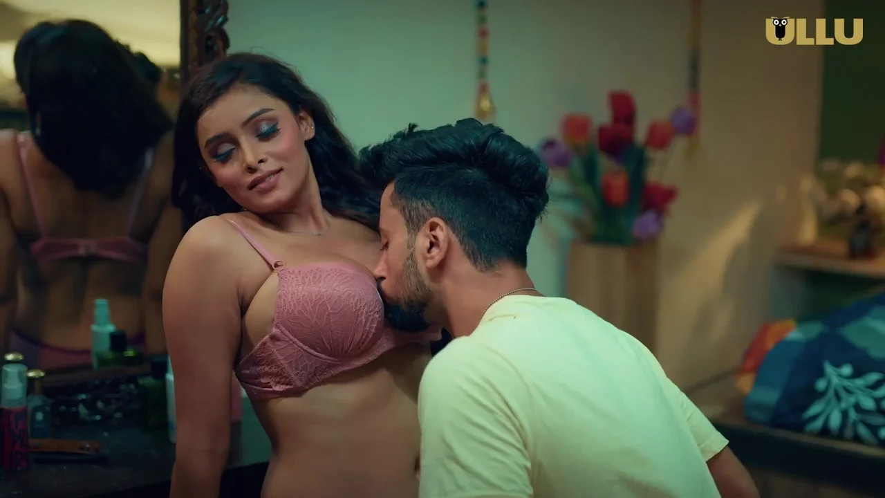 Ullu Original Meri Mummy Ki Dost Episode 3 Hindi Porn Web Series